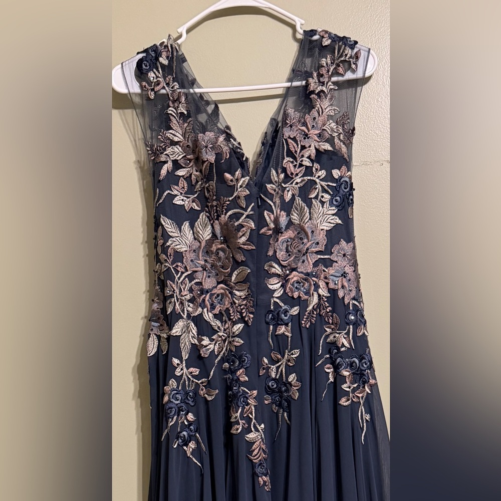 Mother of the bride dress. Steel blue color with embroidered top. - Picture 6 of 6